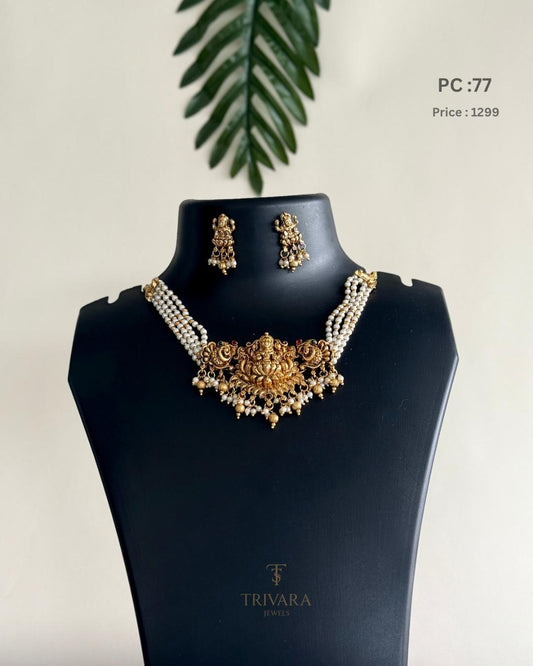 Traditional Padma choker