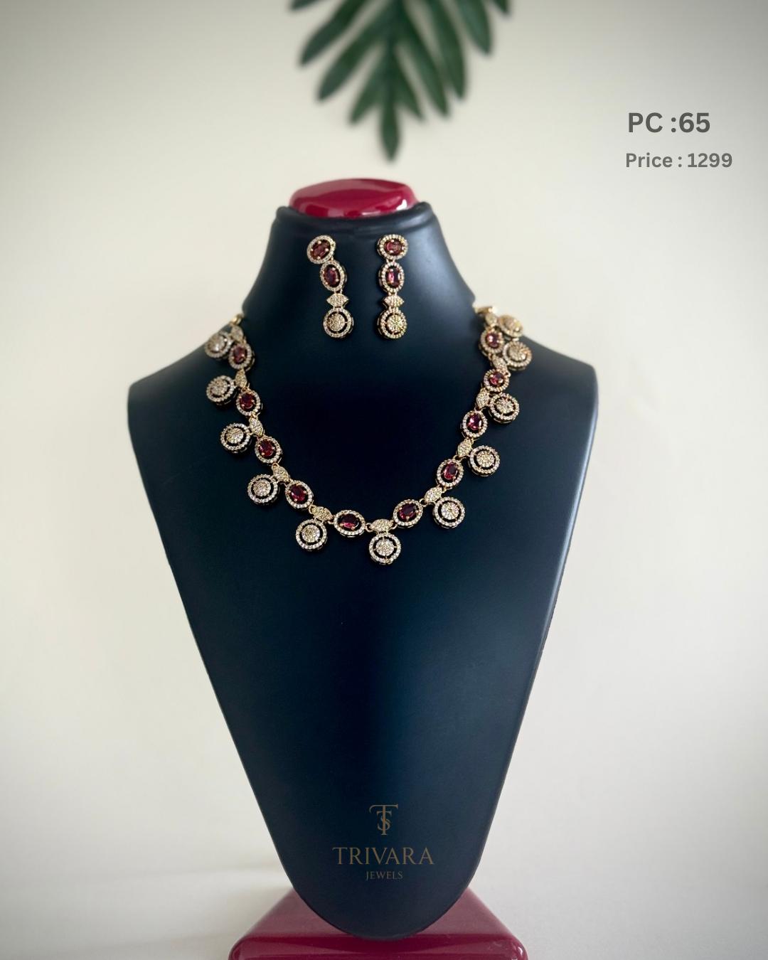 AD Aakriti necklace